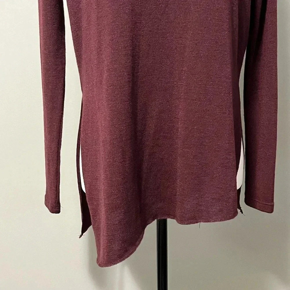 Wilfred Aritzia Sherbrooke V-Neck Sweater - Picture 6 of 12